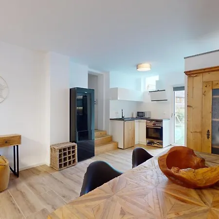 Frisch Sanierte Апартаменты Альтенштайг